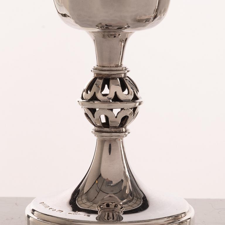 Eric Löfman, A set of twelve silver vodka glasses, KG Markströms, Uppsala 1972.