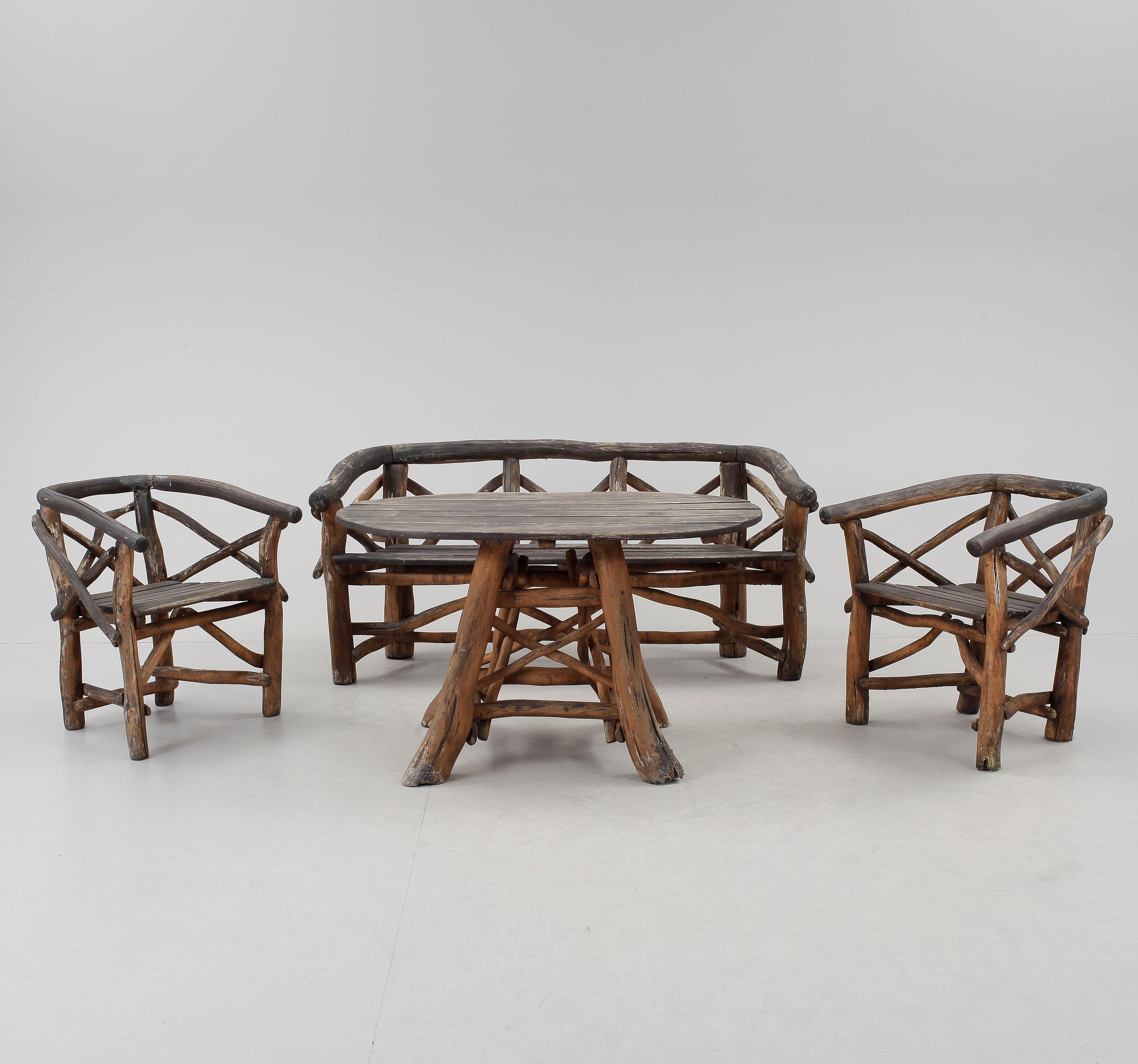 TRÄDGÅRDSMÖBLER, 4 delar, soffa, fåtöljer samt bord, 1900-tal.