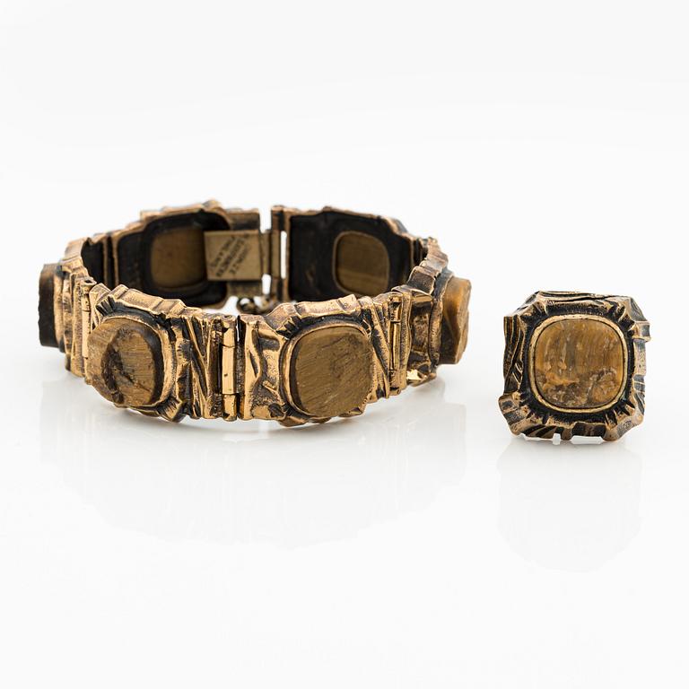 Pentti Sarpaneva, Bracelet and ring, bronze and tiger's eye.