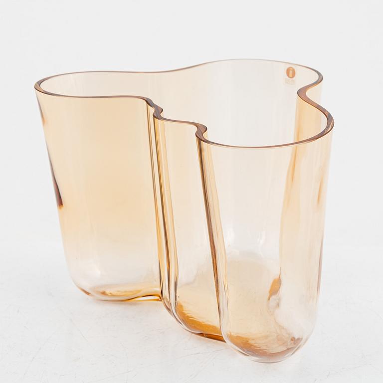 Alvar Aalto, a '3030' vase, signed Alvar Aalto Iittala 1936-1996.