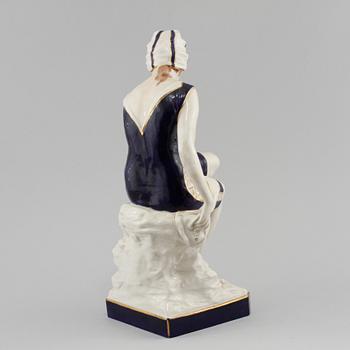 FIGURIN, porslin, Royal Dux, 1900-talets första hälft.