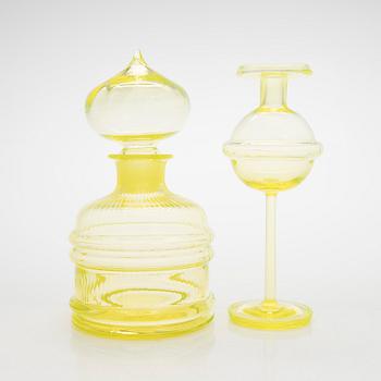 Nanny Still, glasuppsättning, 57 delar, "Sultan" Riihimäen Lasi OY. I produktion 1967-1969.