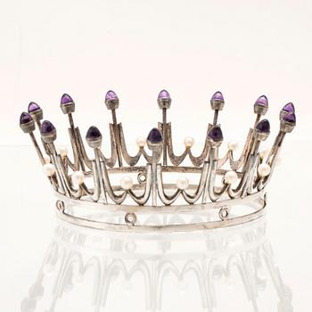 Karl-Erik Palmberg, bridal crown in silver with cabochon-cut amethysts and cultured pearls, Alton Falköping 1967.