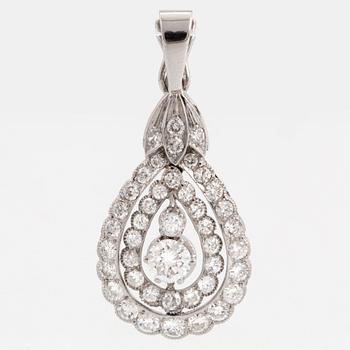 Diamond pendant.