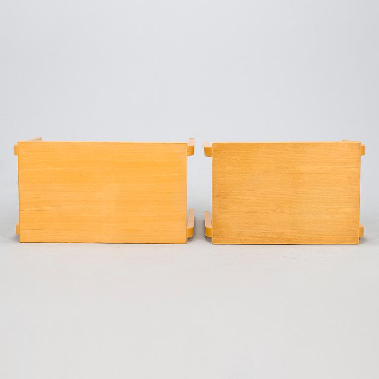 Alvar Aalto, sarjapöytä, 2 osaa, malli 88A ja 88B, Artek,1980-luku.