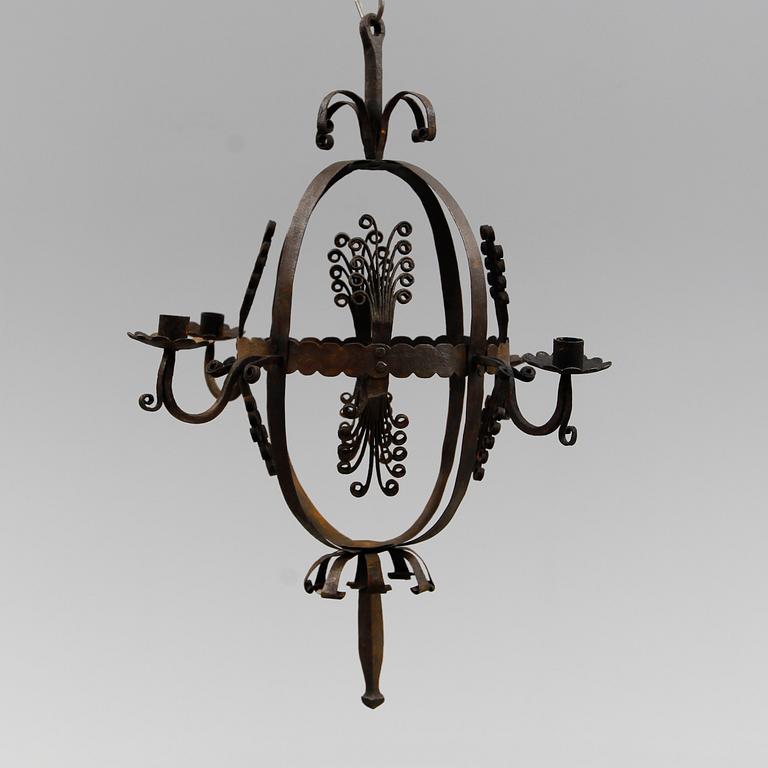 LJUSKRONA, smide, 1700-tal. Höjd 60 cm.