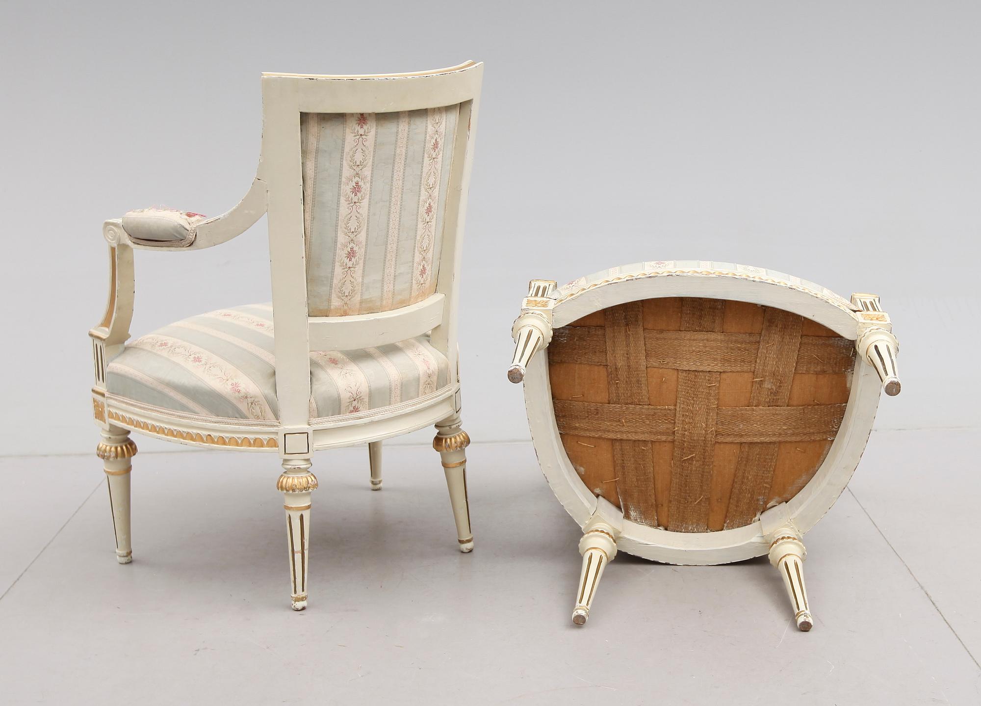 KARMSTOLAR, 1 par, gustavianska, signerade LSH Lars Söderholm, 1700-talets andra hälft.