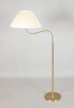 GOLVLAMPA, modell 2368/2148, "Stora Kamelen", Josef Frank, Firma Svenskt Tenn.