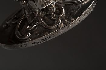 OLJELAMPA, silver, Johan Schurmann, Landskrona, 1919. Total vikt ca 190 g.