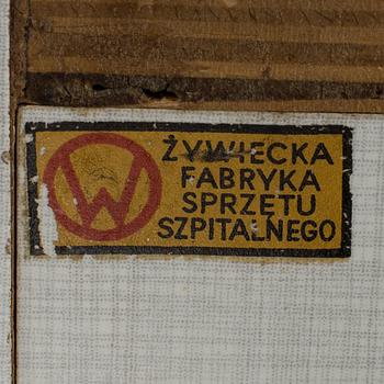 SKRIVBORD med fast monterad skrivbordslampa. Funkis-stil, 1950-60-tal.