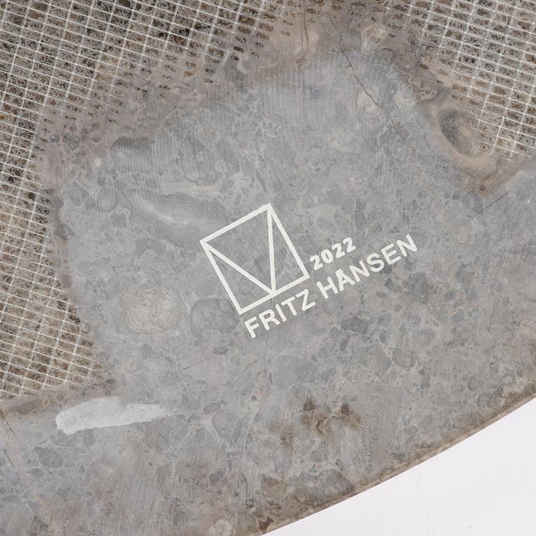 Poul Kjaerholm, matbord, "PK54", Fritz Hansen, Danmark, 2022.