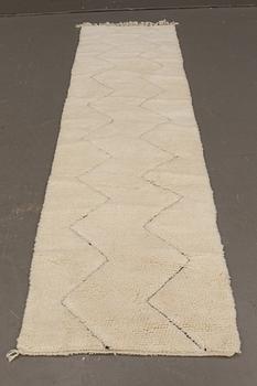A Moroccan runner carpet, 290 x 70 cm.