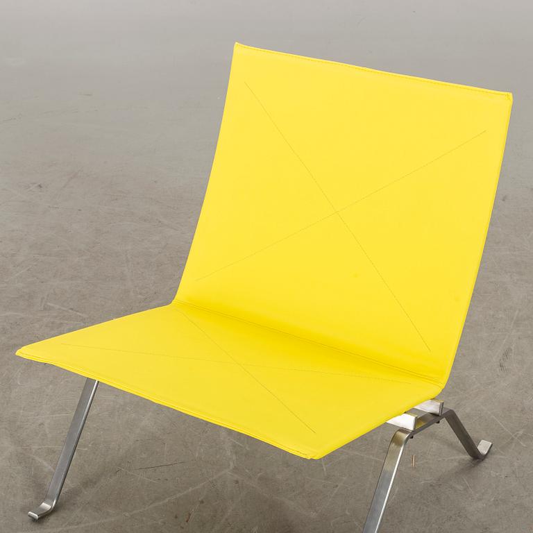 A POUL KJAERHOLM "PK-22" LOUNGE CHAIR BY FRITZ HANSEN 2006.