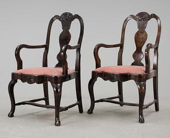 KARMSTOLAR, ett par, rokokostil, 1920/30-tal.
