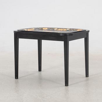 Brick table, 19th century.