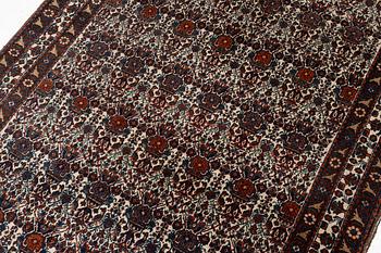 An antique/semi-antique Abadeh rug, Western Iran, c. 202 x 150 cm.