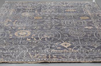 A CARPET, Jaipur, ca 307 x 241 cm.