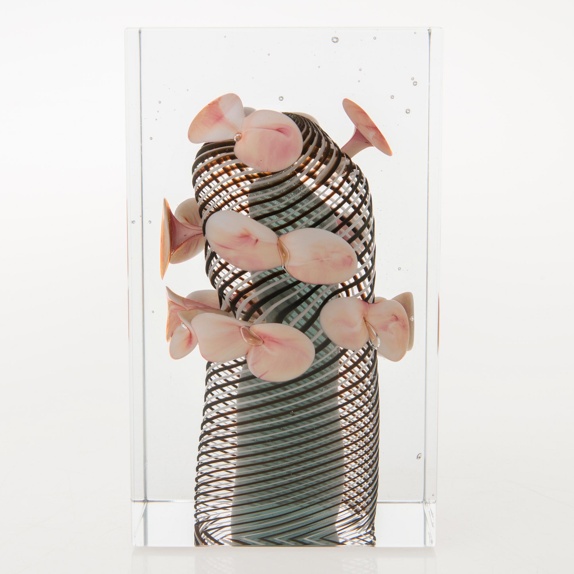 OIVA TOIKKA, JUBILEE CUBE, 'Sakura Hana' signed Oiva Toikka Nuutajärvi Notsjö 2008 numbered 32/200.