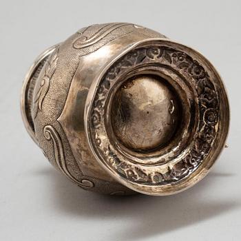 A SILVER TANKARD, indistinct marks, makers mark M&Co.