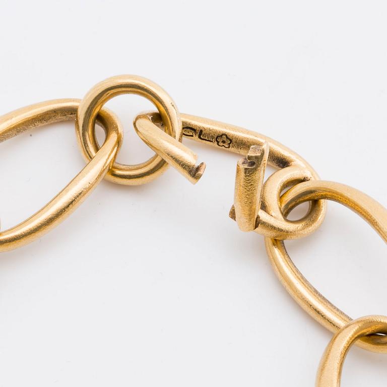 OLE LYNGGAARD BRACELET 18k gold design Charlotte Lynggaard "LOVE".