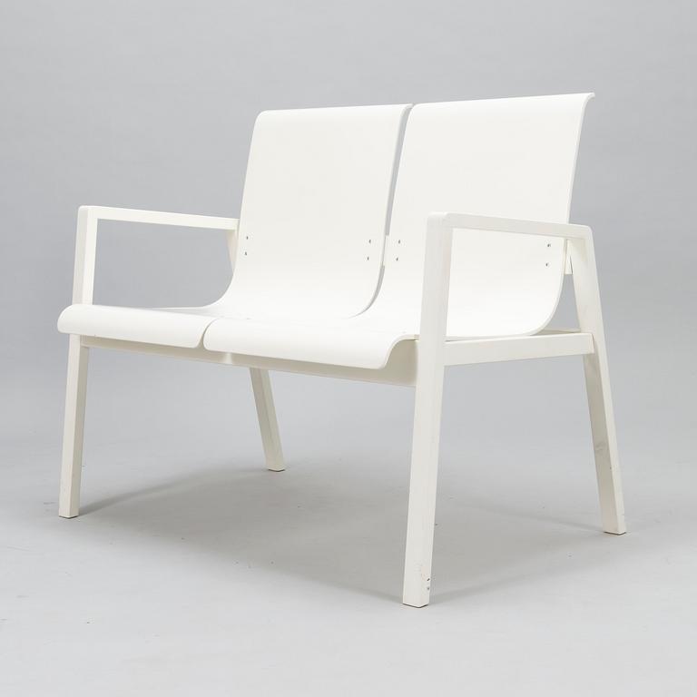 ALVAR AALTO, a 21st century sofa for Artek.