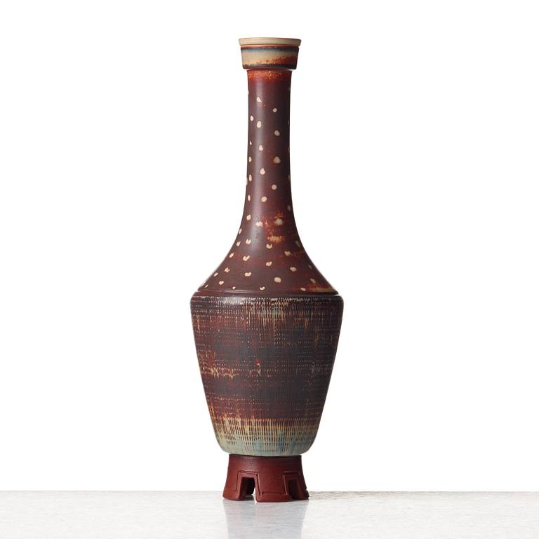 Wilhelm Kåge, a "Farsta" stoneware vase, Gustavsberg studio 1952.