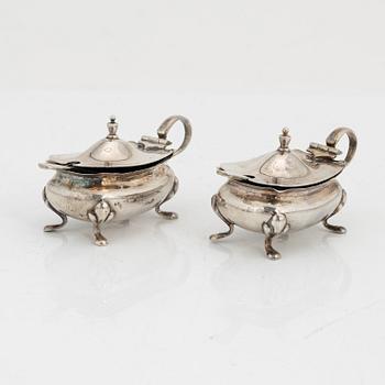 Adie Brothers Ltd, a silver cruet set in box, Birmingham 1924.