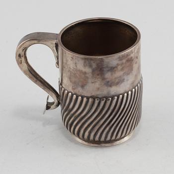 MUGG, silver, C.G Hallberg, 1897. Vikt 145 g.