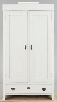 KLÄDSKÅP, 1900-talets början.