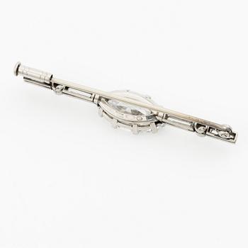 A brooch in platinum with an old-cut navette-shaped diamond ca 3.65 ct.