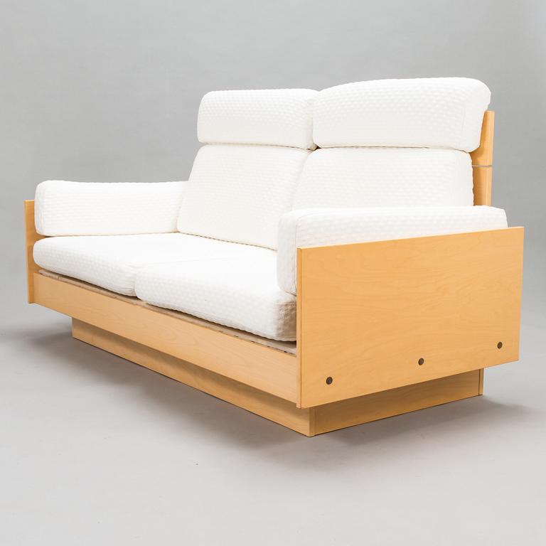 Ben af Schultén, soffa modell 555, Artek 1980-tal.