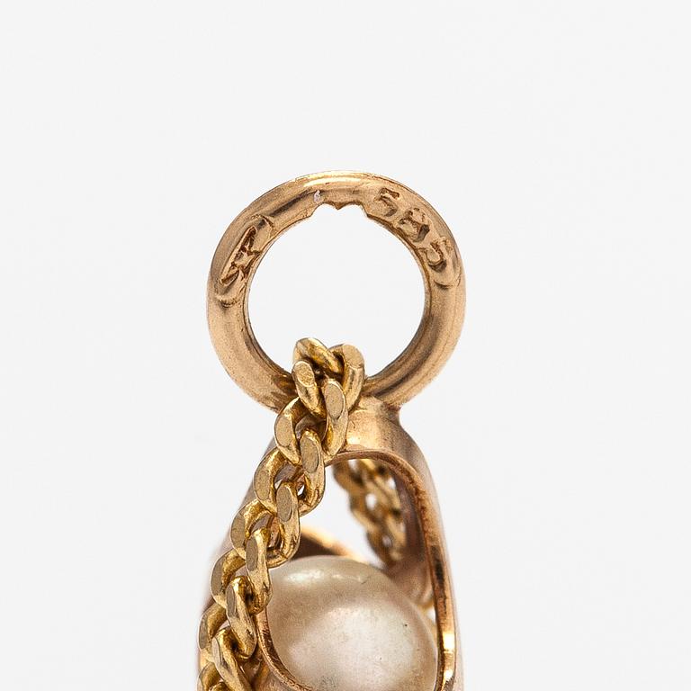 Elis Kauppi, kaulakoru, 14K kultaa ja viljelty helmi. Kupittaan kulta, Turku.