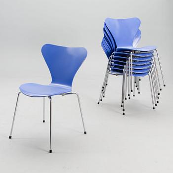 ARNE JACOBSEN, STOLAR, 8 st, "Sjuan", märkta, Fritz Hansen, Danmark, 1980-tal.