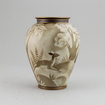 GUNNAR NYLUND, a "Flambé" stoneware vase, Rörstrand, Sweden 1930-40's.