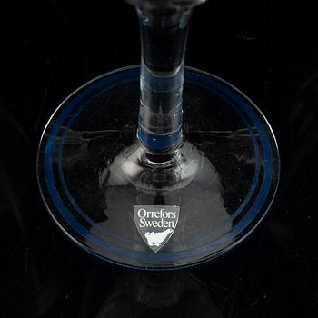 Eva Englund, servis, glas "Maja", Orrefors. 21 delar.