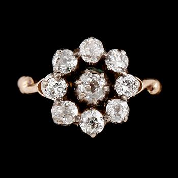 RING, 18 k guld, silver, diamanter tot ca 1.00 ct. 1900-talets första hälft.