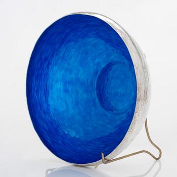 Eva Hidström, skål, sterlingsilver, emalj, Kultakeskus, Tavastehus 1973.