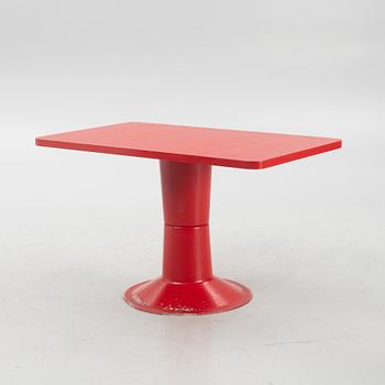 Yrjö Kukkapuro, a dining table and four chairs, "Saturnus", Haimi, Finland, 1970's.