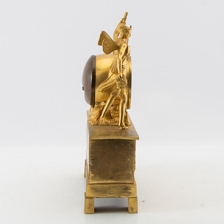 Table pendulum, Empire, France, first half of the 19th century.