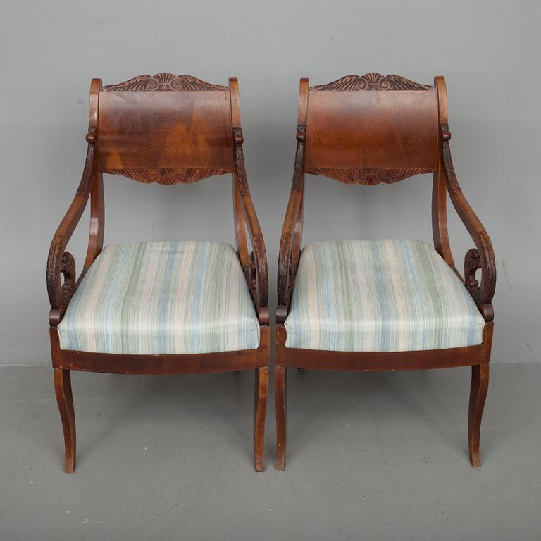 KARMSTOLAR, ett par, biedermeier, Ryssland 1800-talets första hälft.