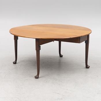 A Georgian table, England, late 18th century.