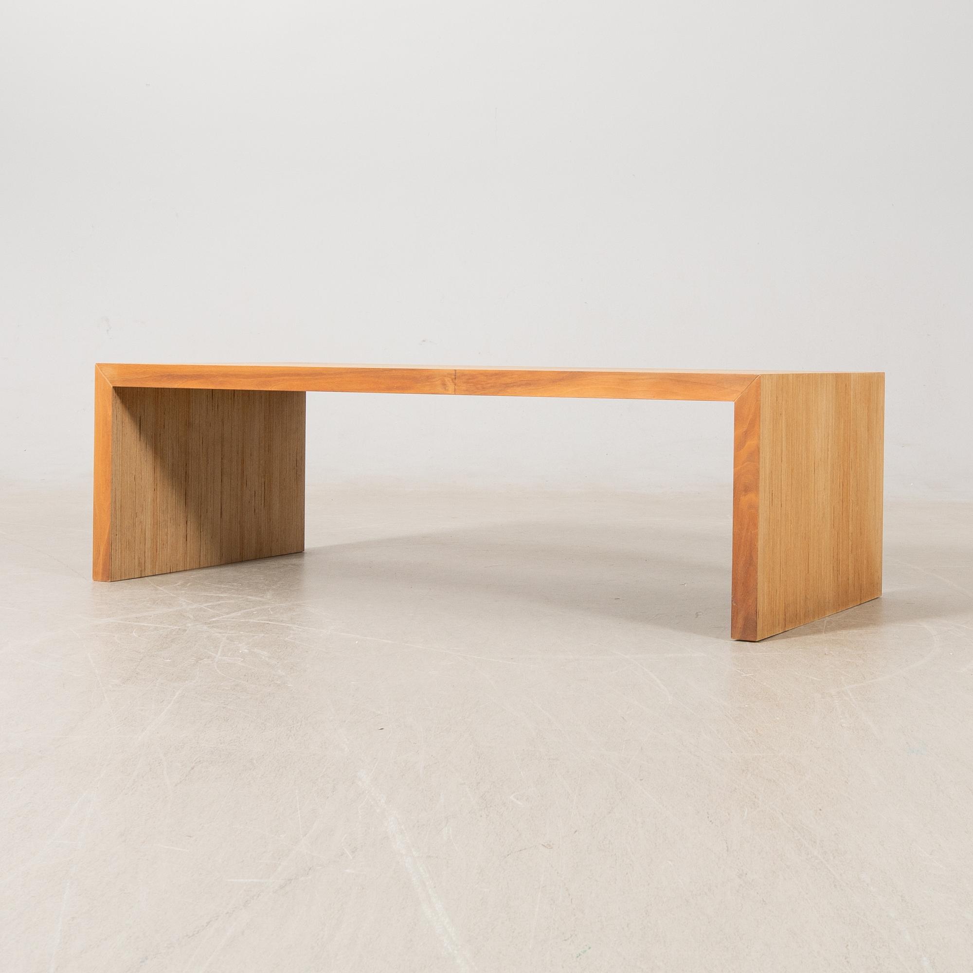 Soffbord/bänk, 2000-tal.