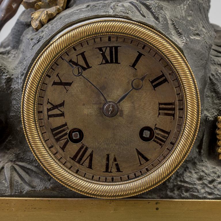 A TABLE CLOCK, probably France, first half of the 18th century.