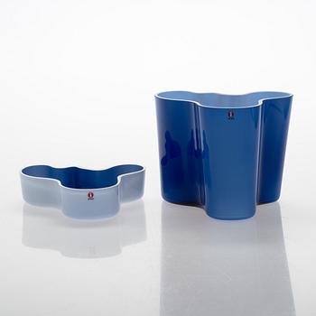 Alvar Aalto, Juhlamaljakko- ja malja, Suomi 100, Iittala numeroitu 386/4000 ja Iittala Suomi Finland 100.