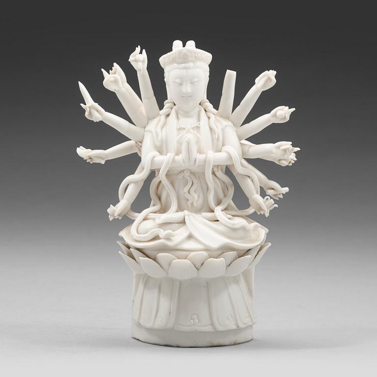 A blanc de chine figure of Guanyin, Qing dynasty (1644-1912).