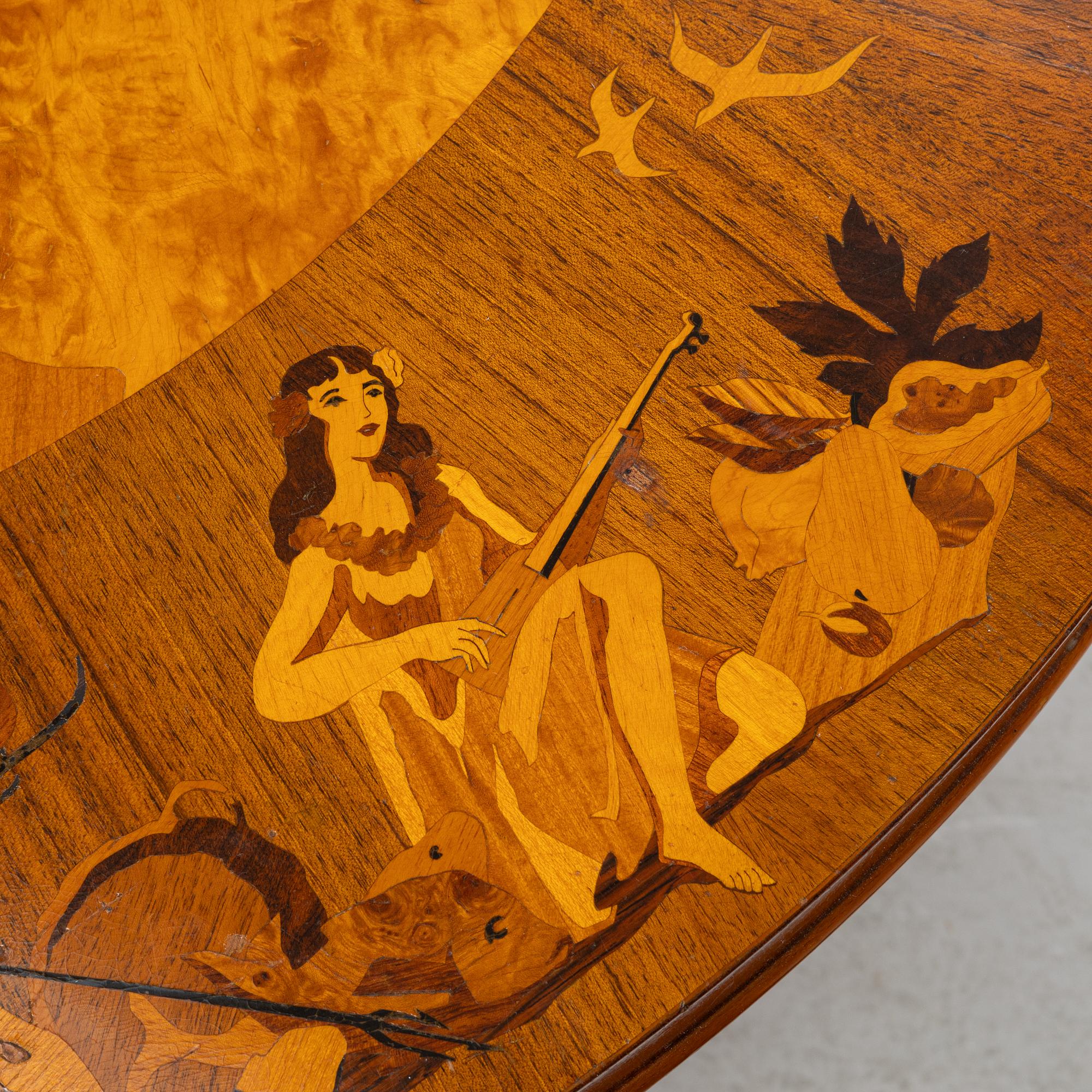 Soffbord, troligen Birger Ekman, Mjölby Intarsia, 1940-tal.