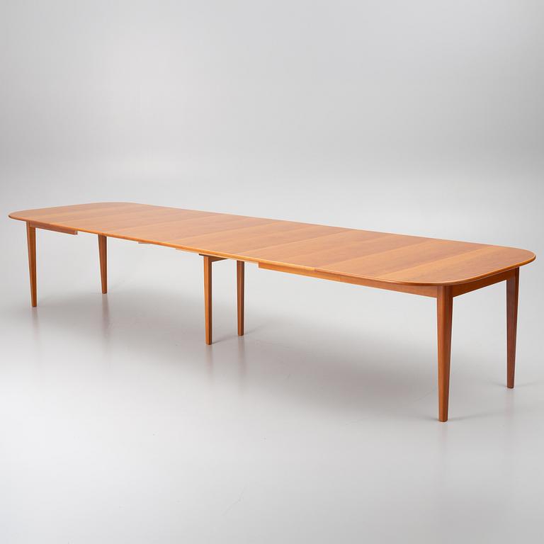Josef Frank, dining table model 947, Svenskt Tenn, after 1985.