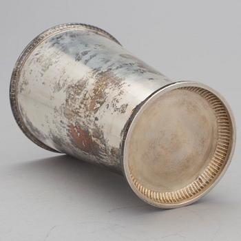 A silver vase by F Carlman, Stockholm, 1938. Total weight ca 424 g.