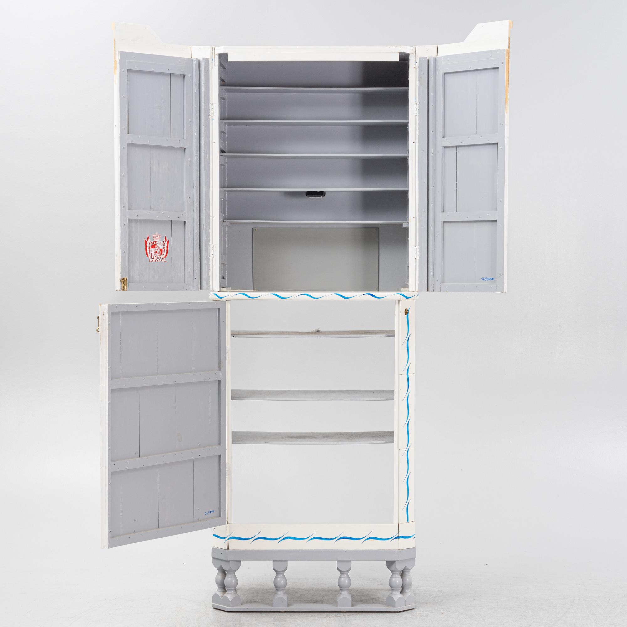 Kakelugnsskåp, 1900-talets slut.