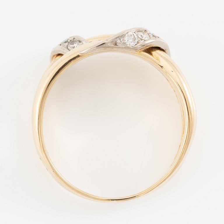 Ring, Engelbert, 18K guld med briljantslipade diamanter.